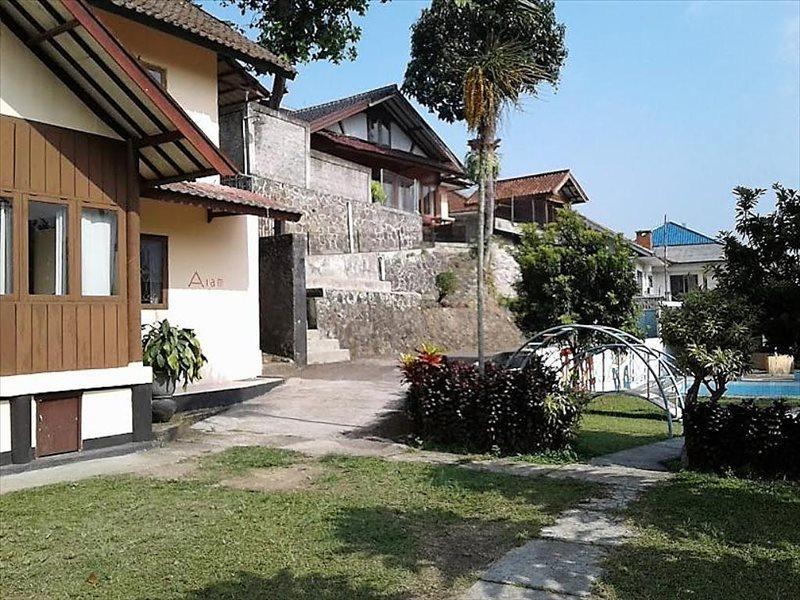 Villa Tunas Alam Mutiara Puncak Esterno foto
